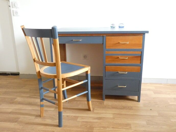 Bureau années 50 bleu nuit et sa chaise assortie