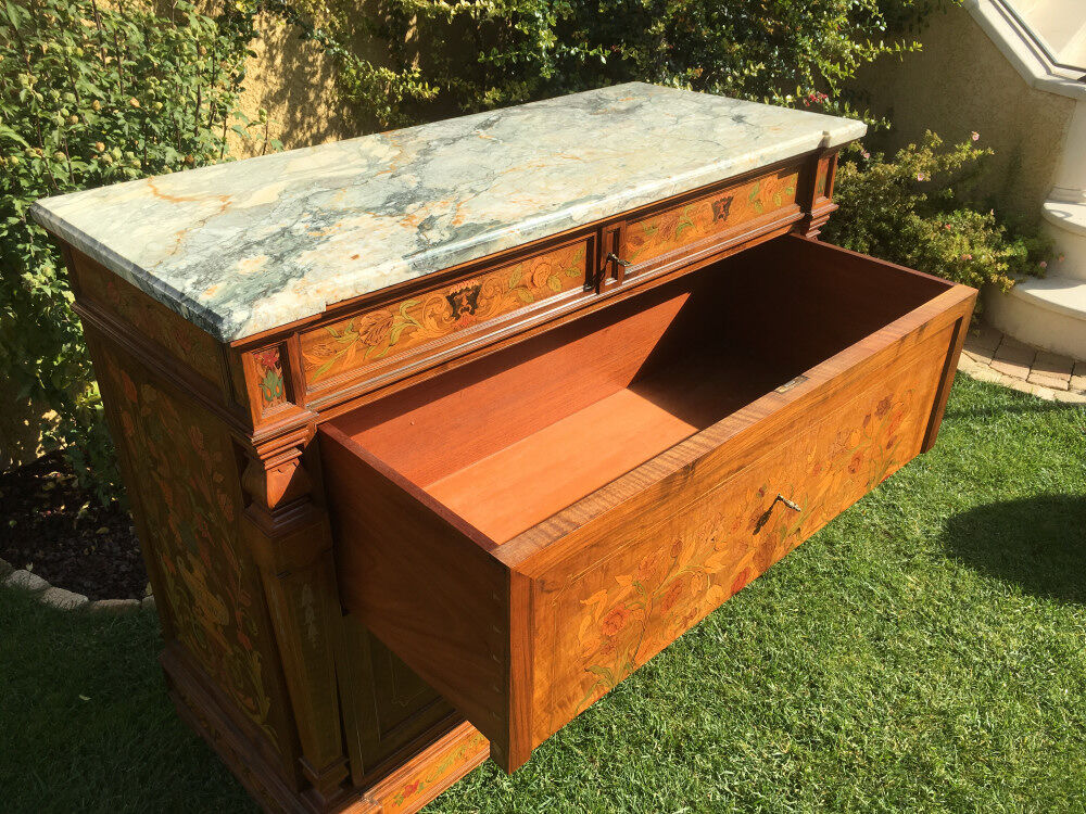 Commodity in Restaurant Style Marquetry - 19th century