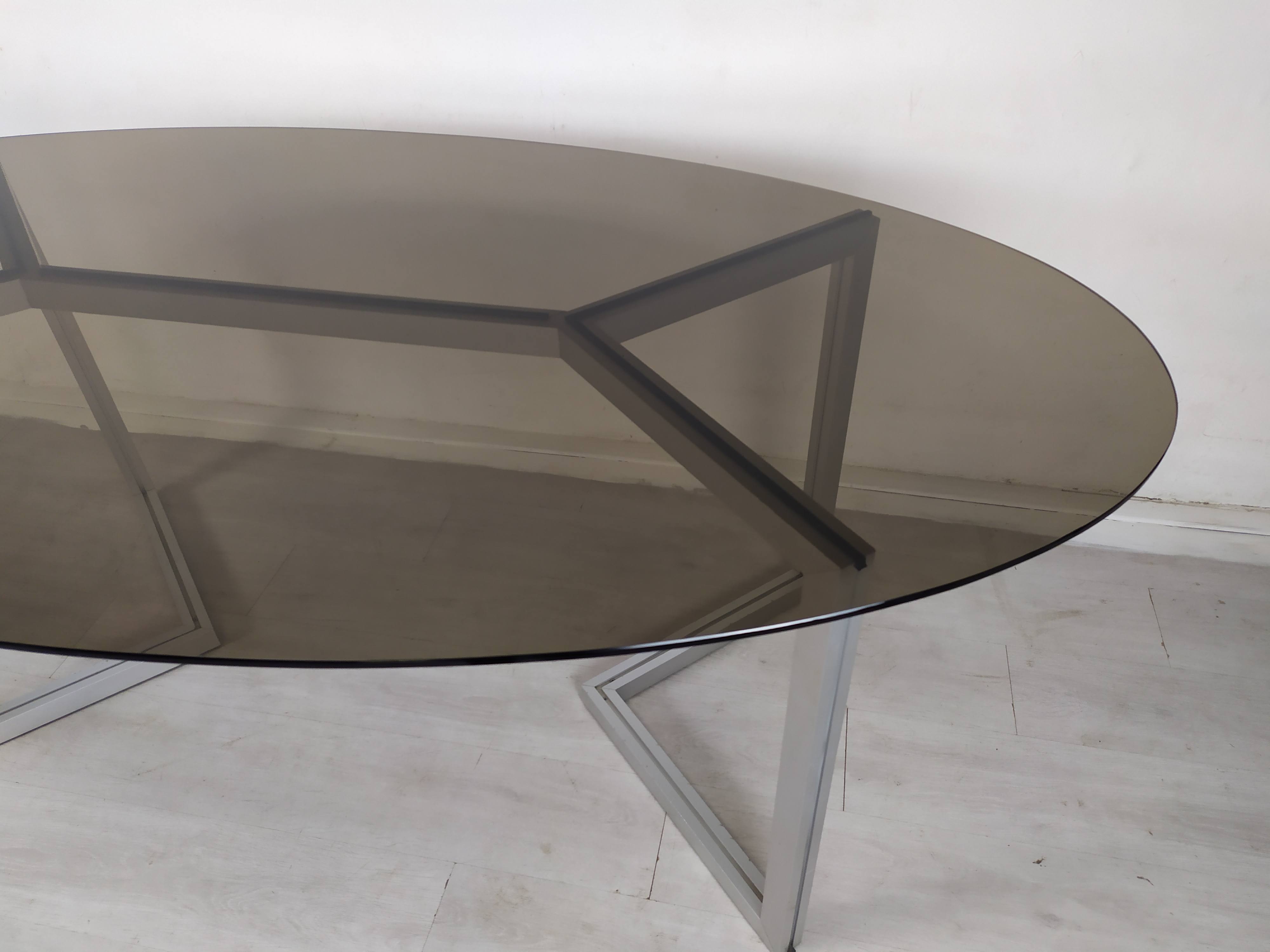 Oval table design line Roset