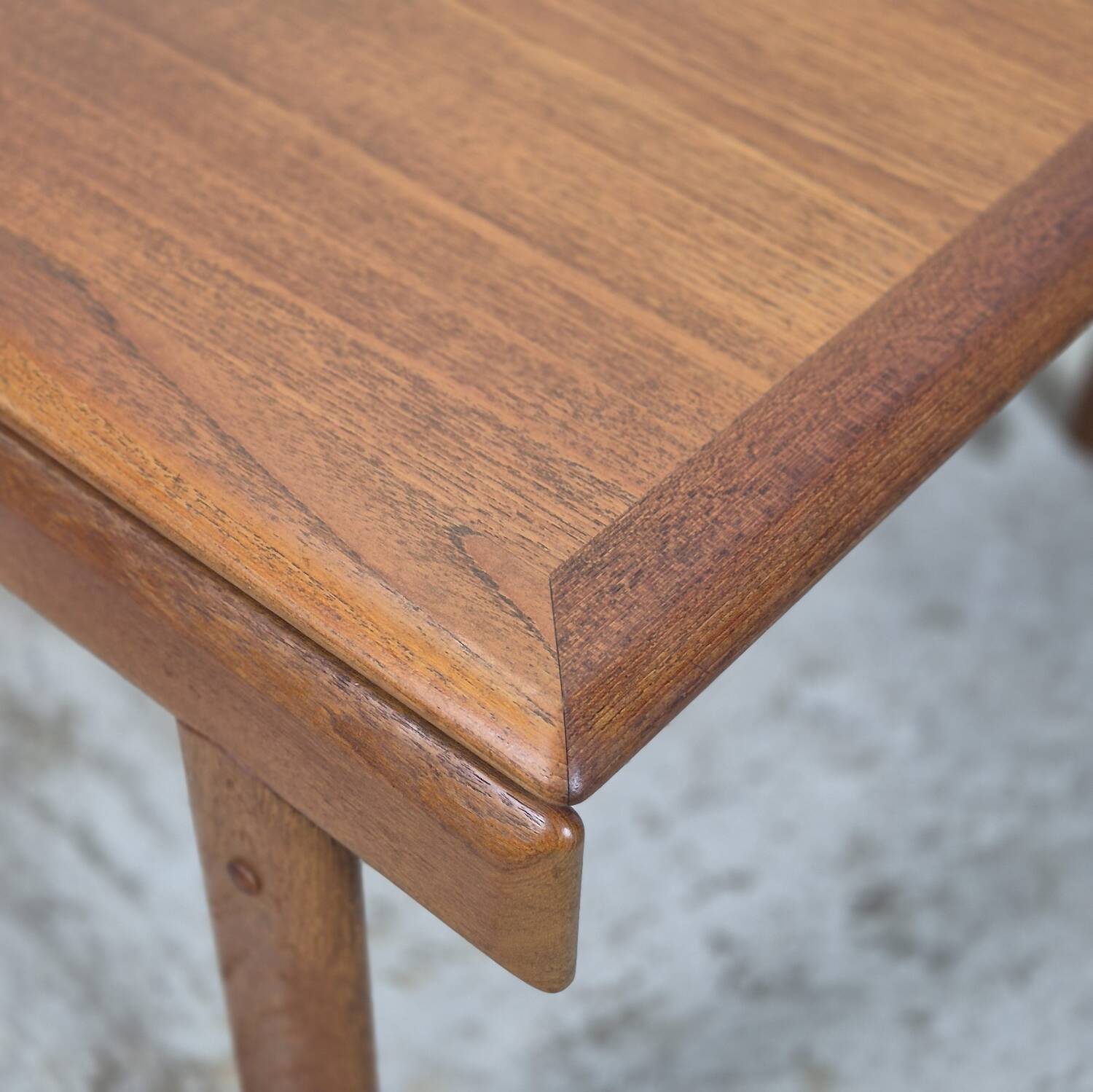 Table basse danoise en teck XXL H.W. Klein, Bramin, années 60