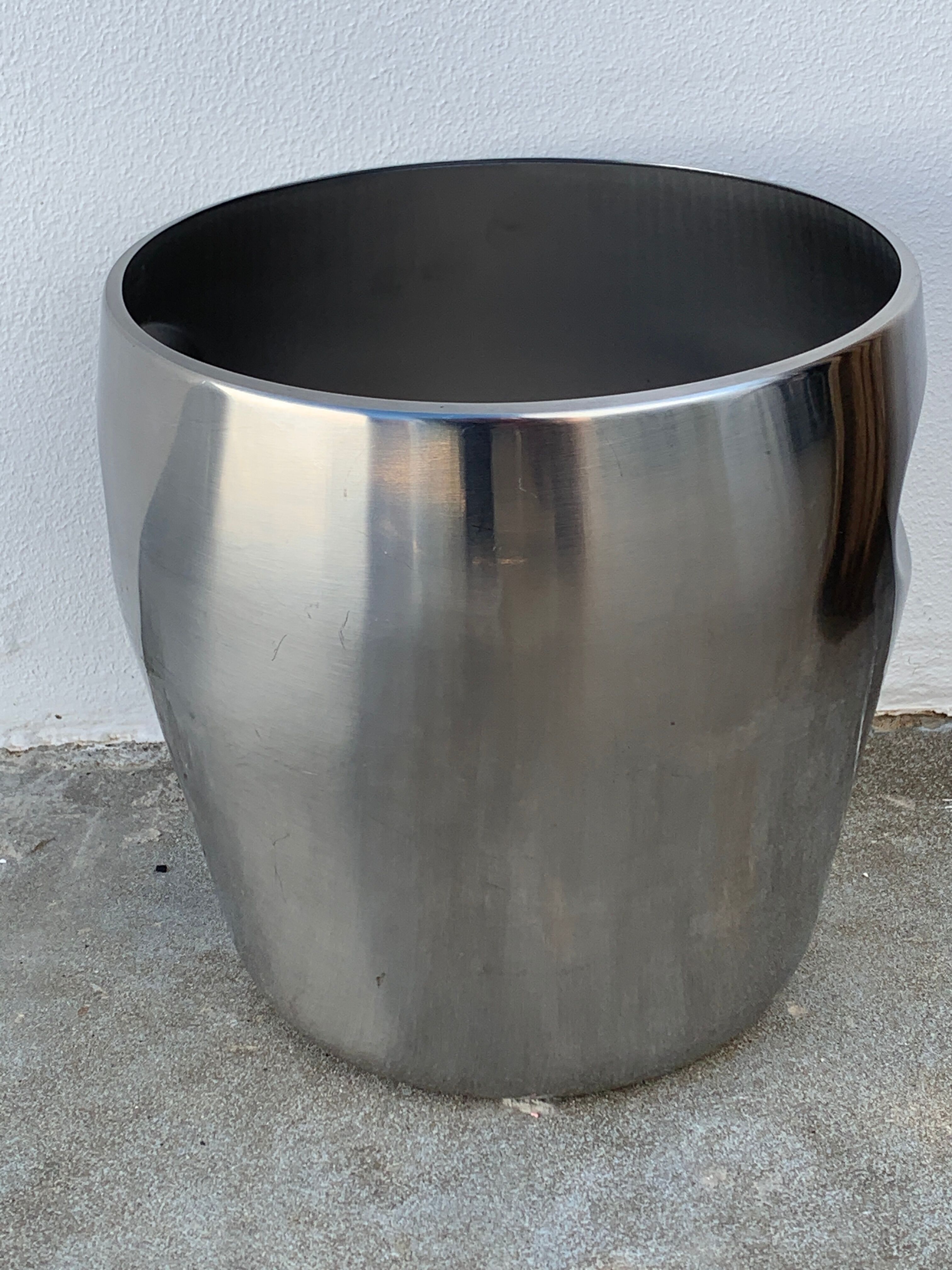 Alessi champagne bucket, Italian design Massoni and Mazzeri