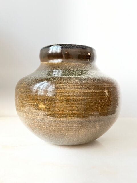 Vase in sandstone Serge Guerrier XX eme century.