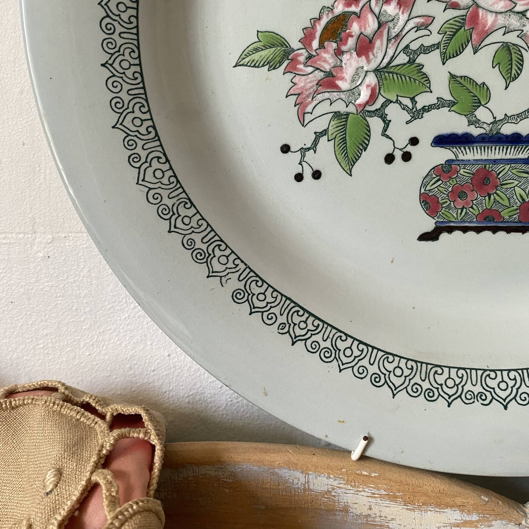 Longwy plate "Peking"