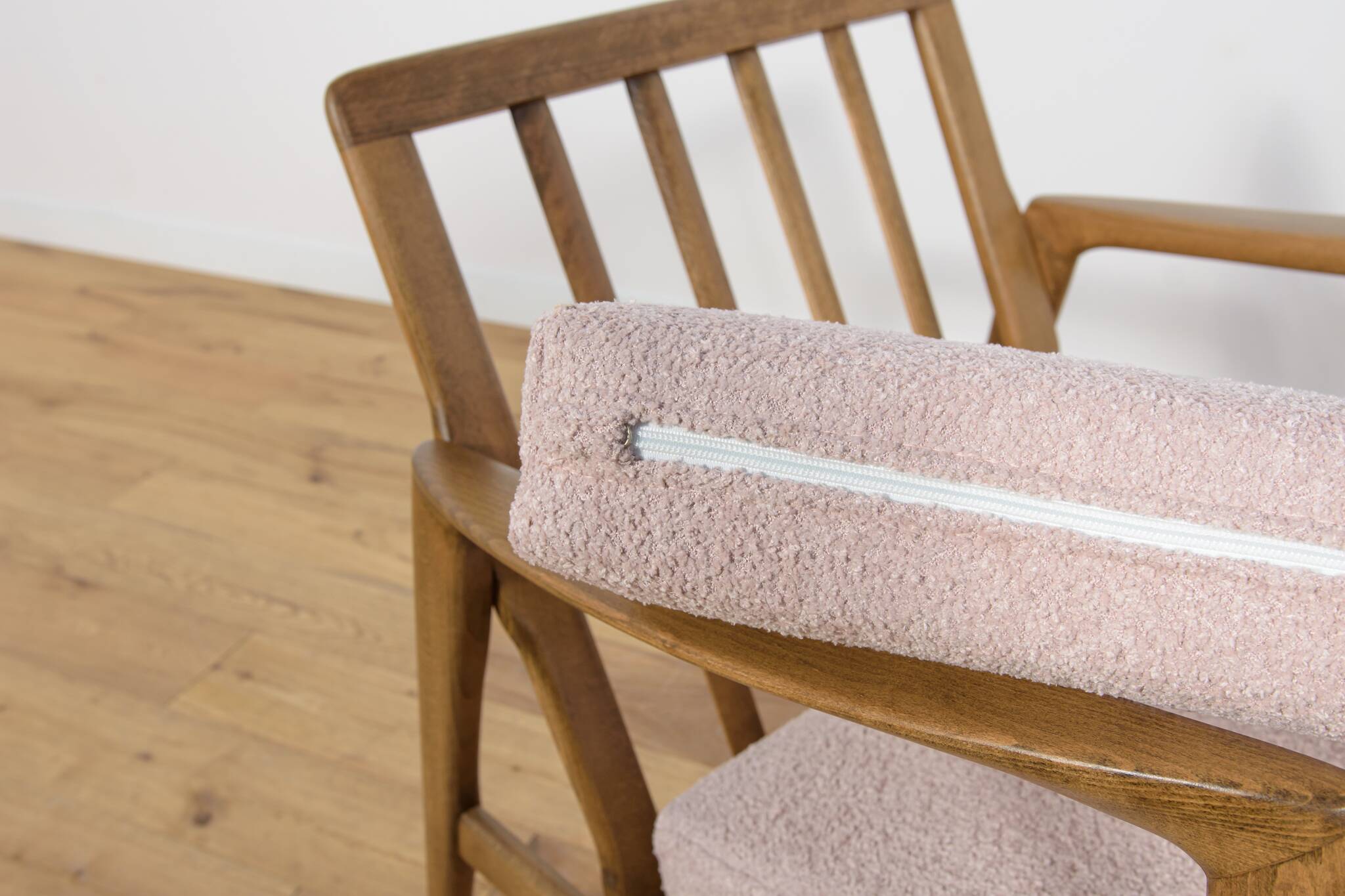 Mid-Century Model 300-139 Armchair from Swarzędzka Factory, 1960s