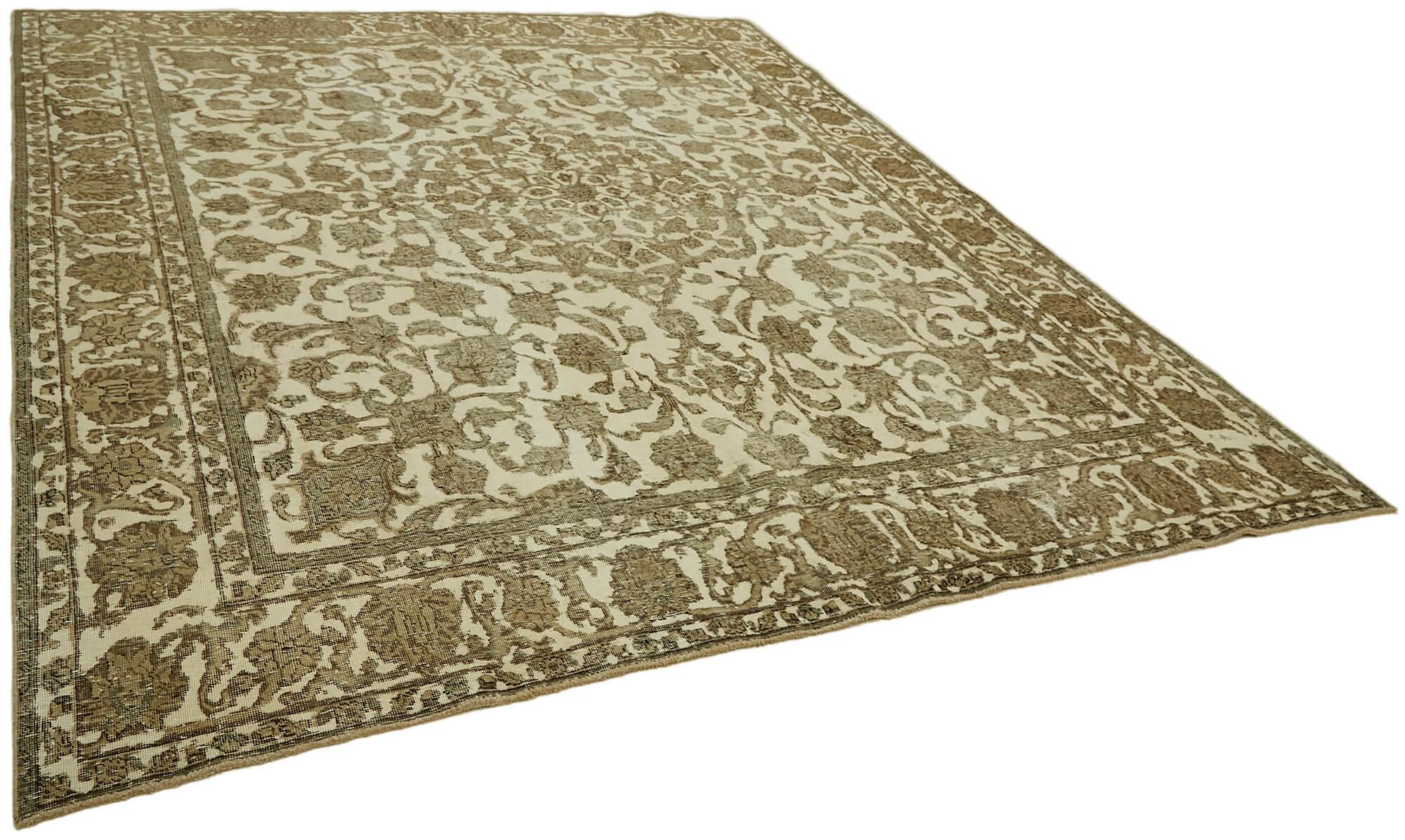 Hand-Knotted Persian Vintage 1970s 298 cm x 340 cm Beige Wool Carpet