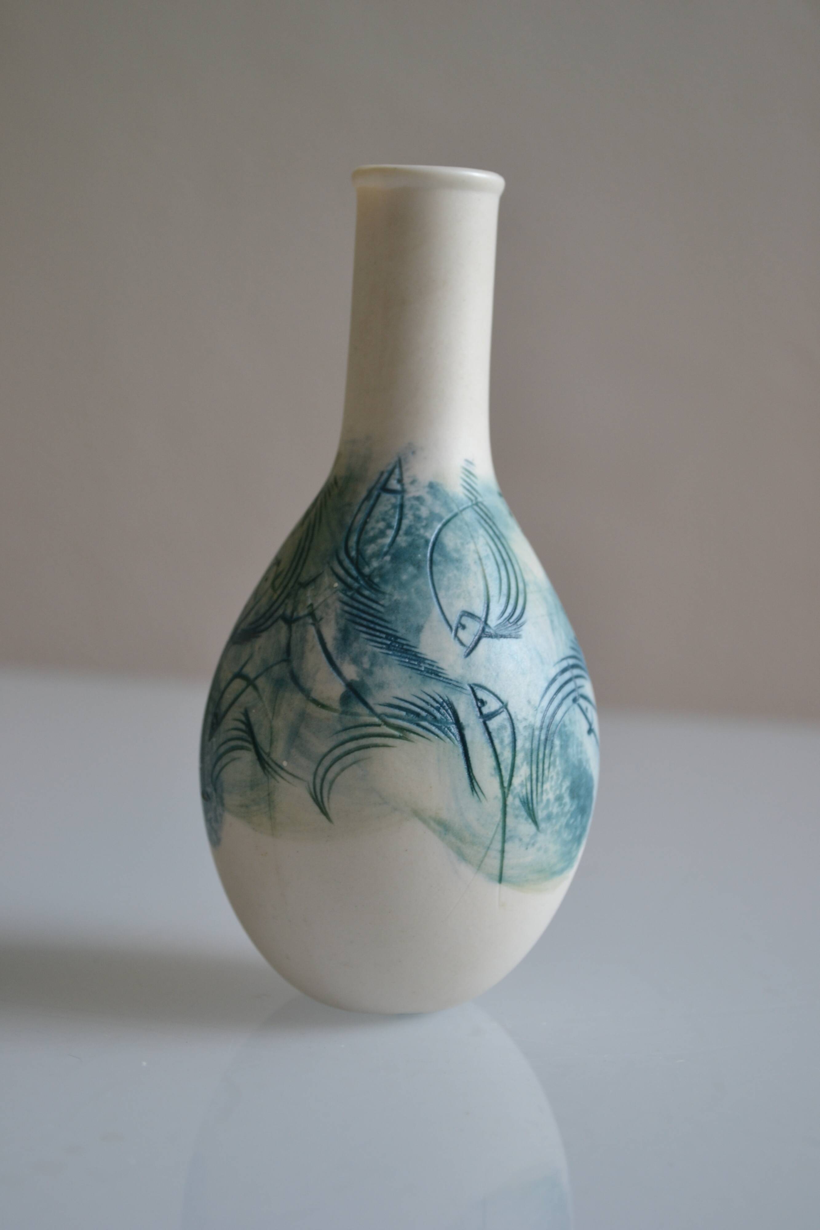 Porcelain vase with fish decoration