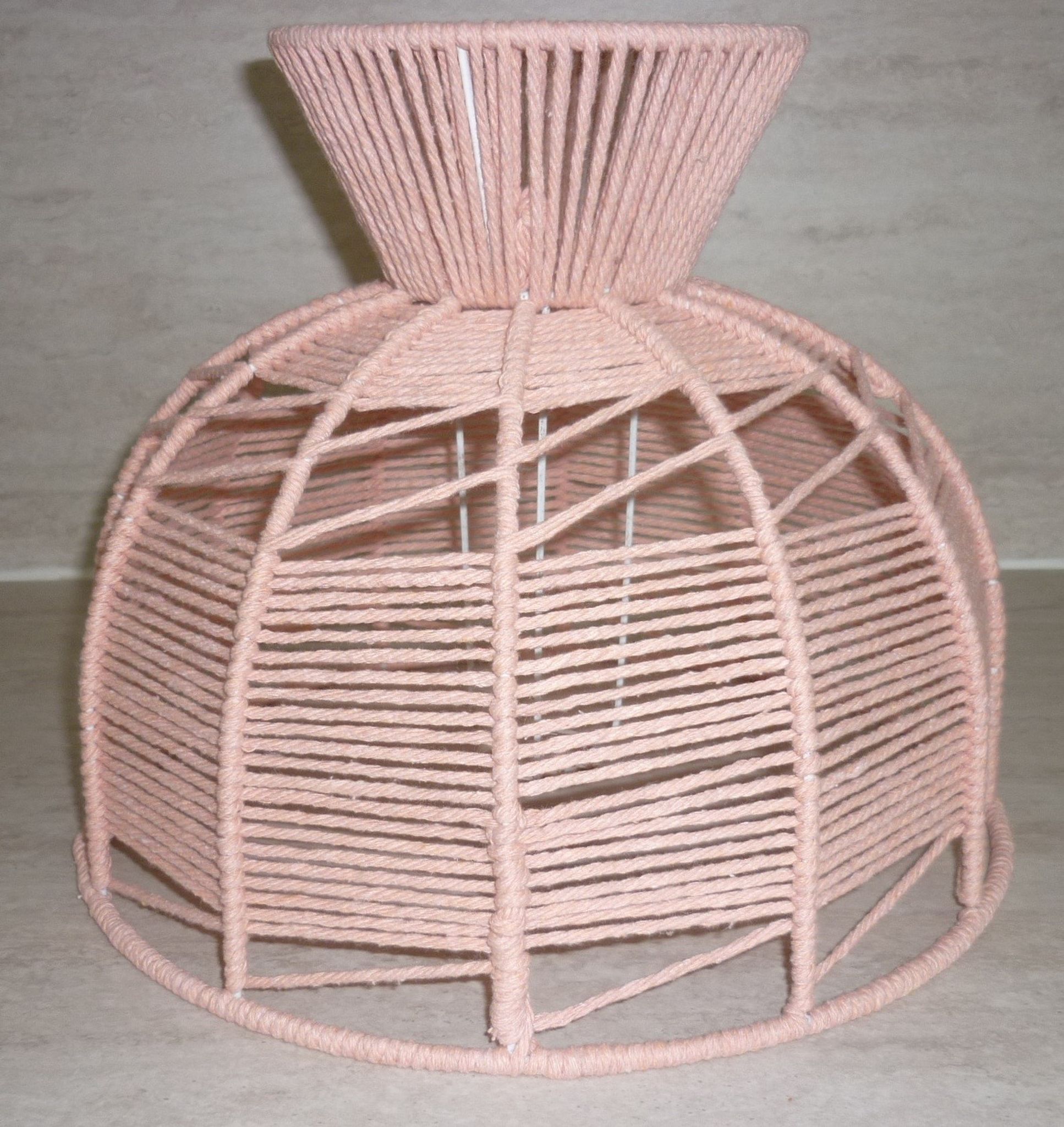 Abat jour en fil de coton rose