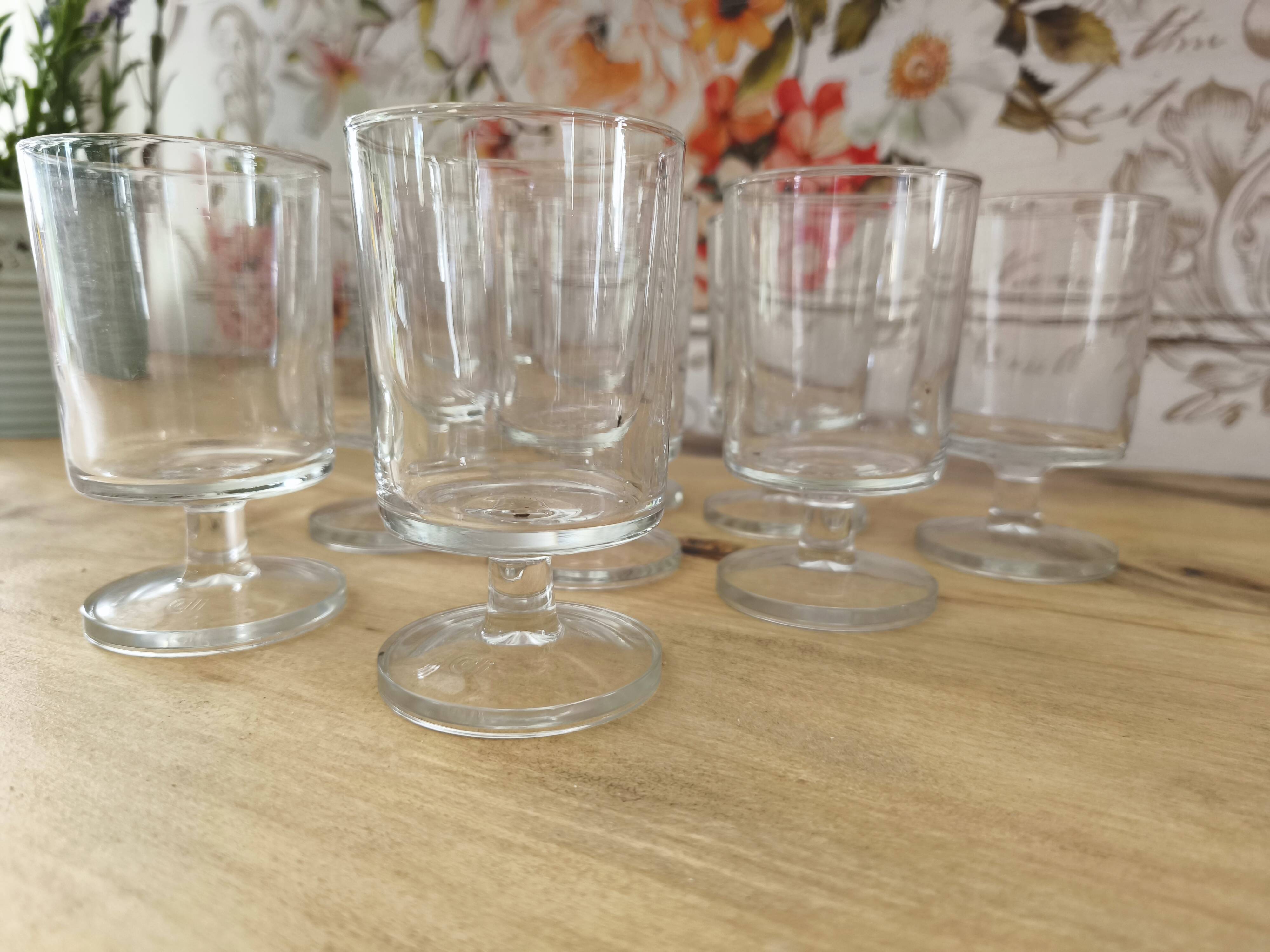 Set of 9 vintage Luminarc wine glasses, transparent Sweden model