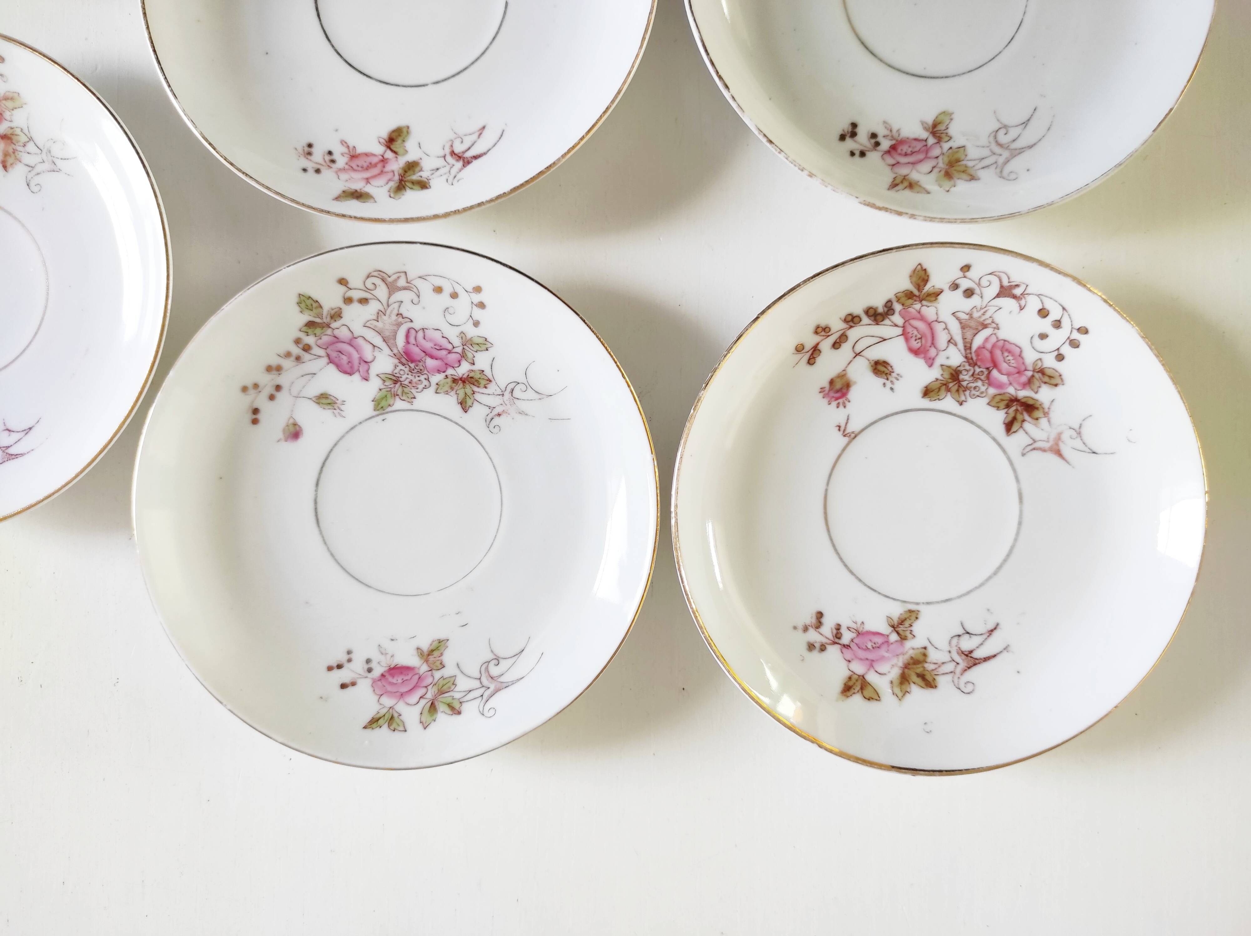 Porcelain coffee service for 8 people with bamboo handles.