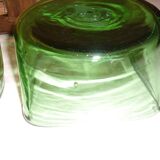 Rattan aperitif servant with 2 green glass ramekins