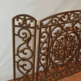 Cast iron fireplace firewall