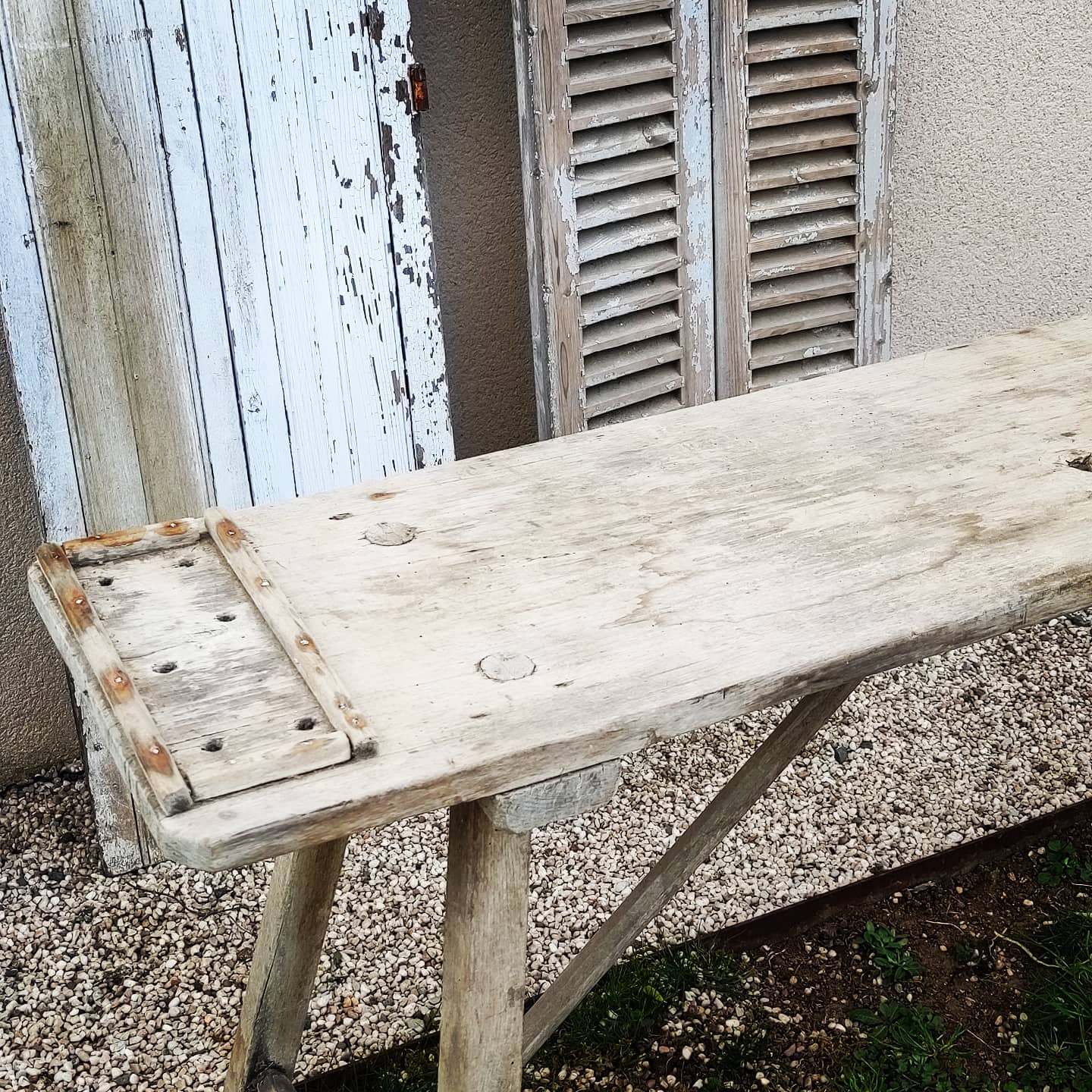 Vintage washing table