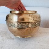 Brass pot cache