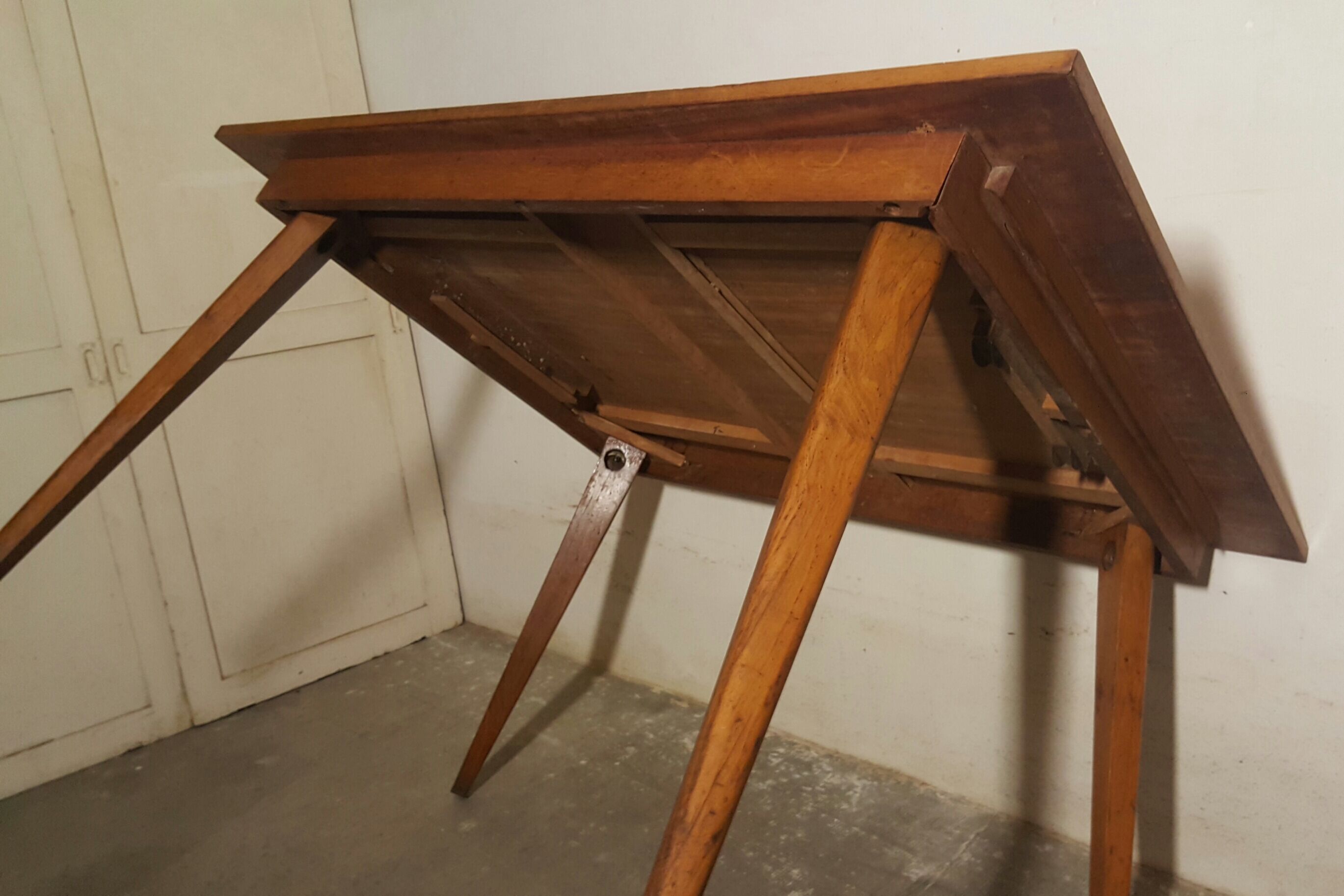 Table années 50