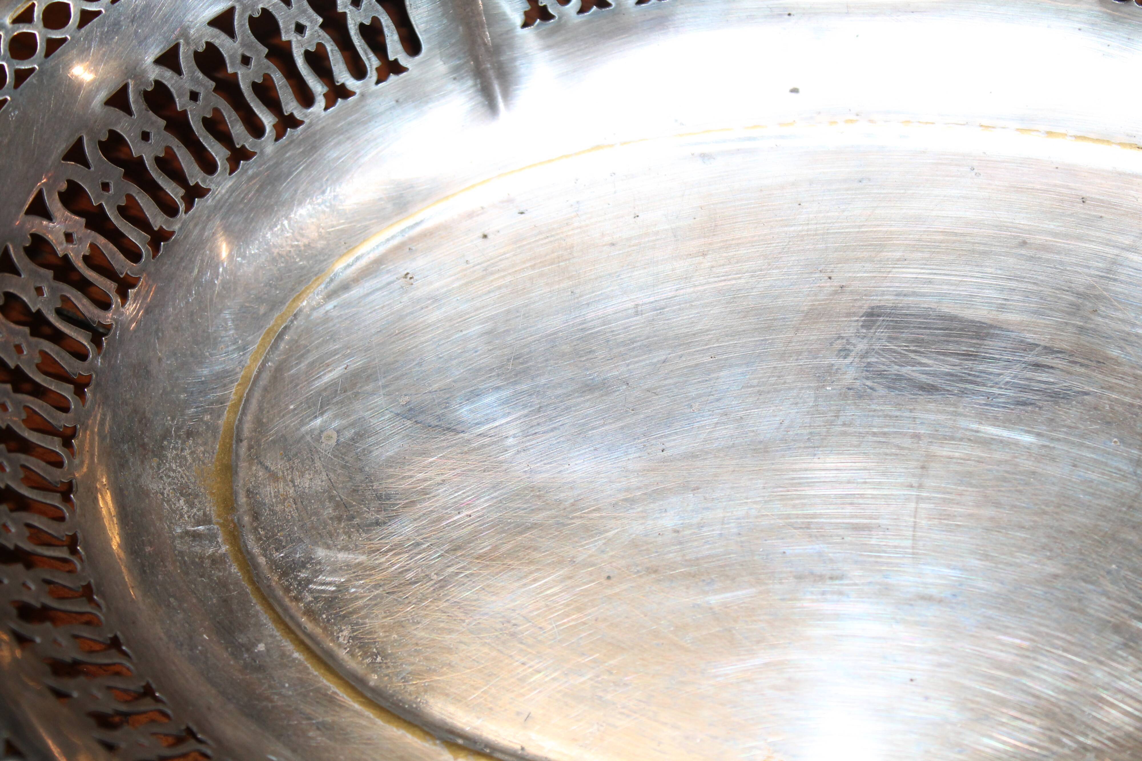Silver metal bread basket