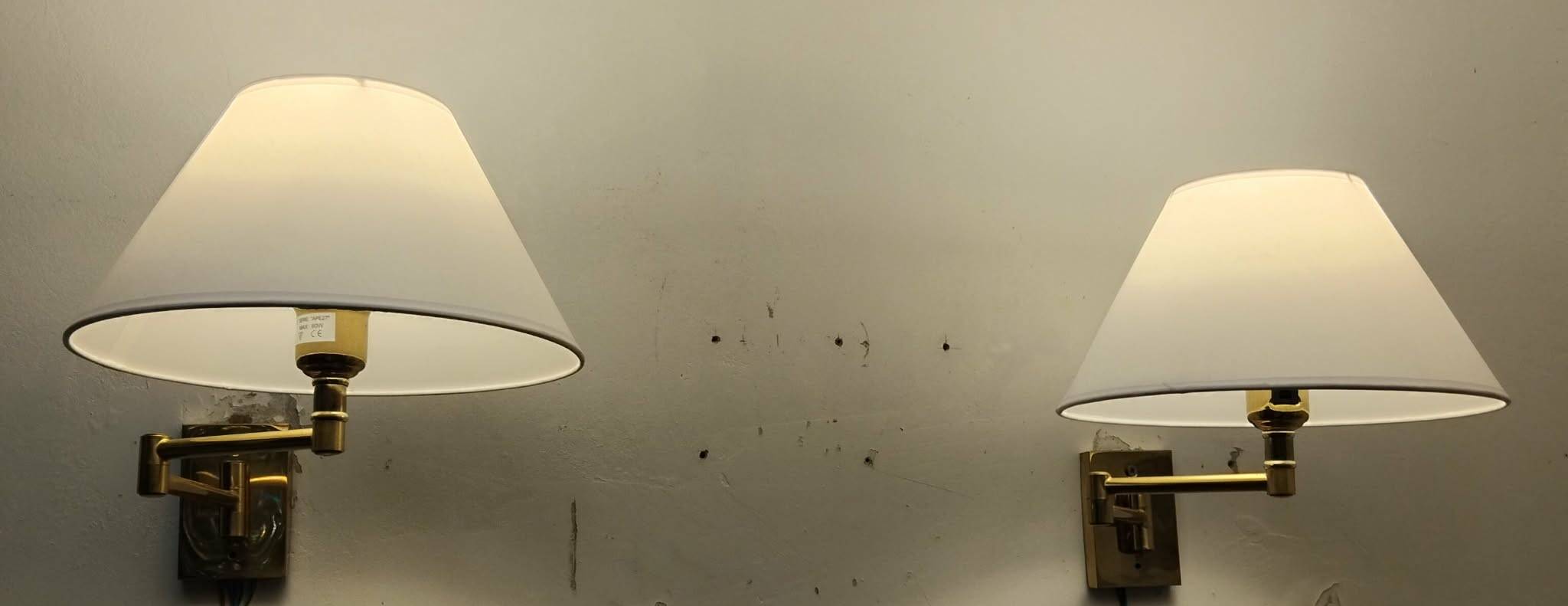 Pair of articulated wall lights from the 60s/70s.