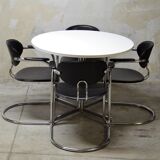 Round table dining room of the 60s/70s vintage design