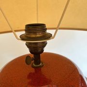 Lampe à poser en céramique rouge