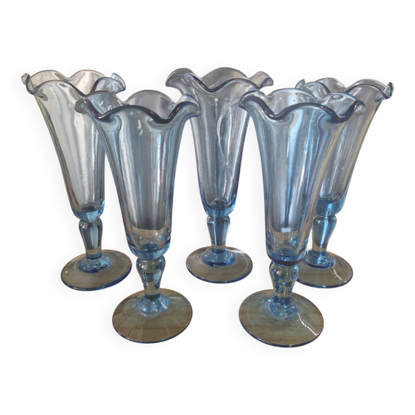 Lot de 5 Grandes Coupes à Glace / Fruits en Verre Soufflé de Biot – Bl