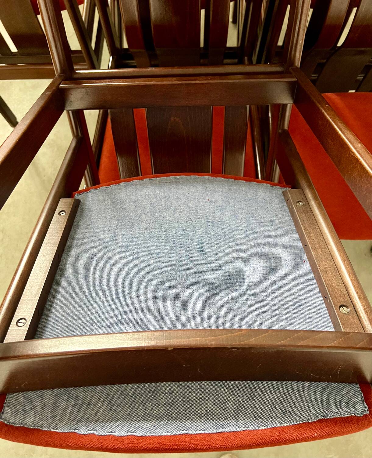 Lot 6 anciennes chaises en bois courbé design italien des années 70 vintage