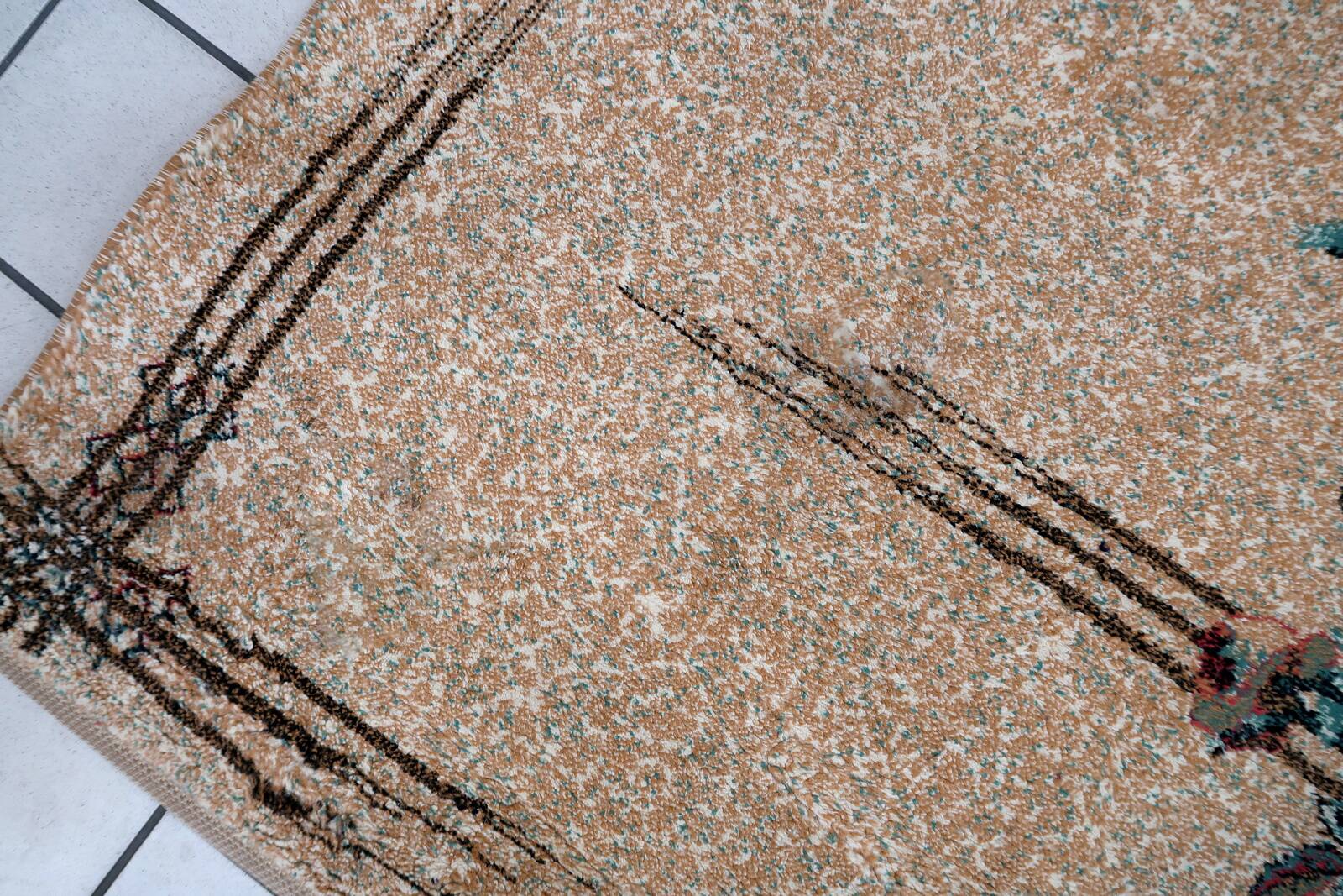 Tapis vintage turc moderne en laine – 119 x 175 cm – Années 1970