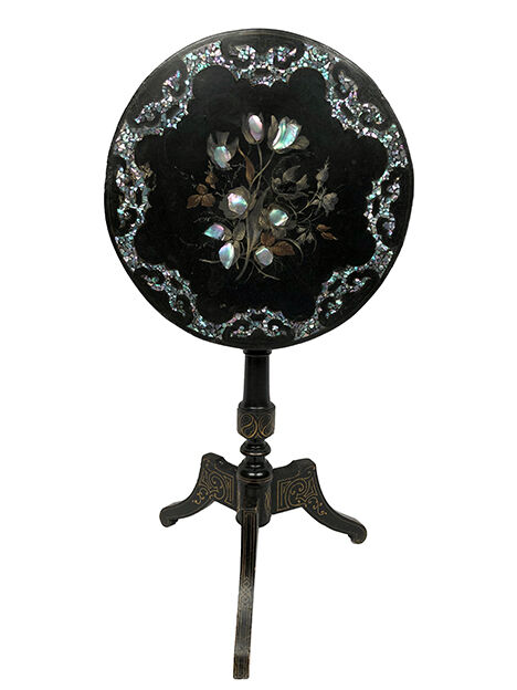 Napoleon III tipping pedestal table, blackened wood burgauté of mother-of-pearl