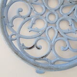 Blue cast iron trifle