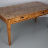 Table à manger antique de ferme rustique française en chêne doré clair du 19ème siècle