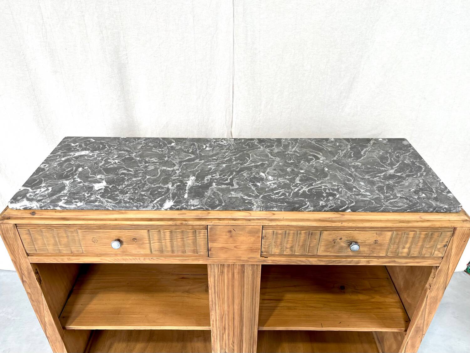 Antique low cabinet in wood and marble