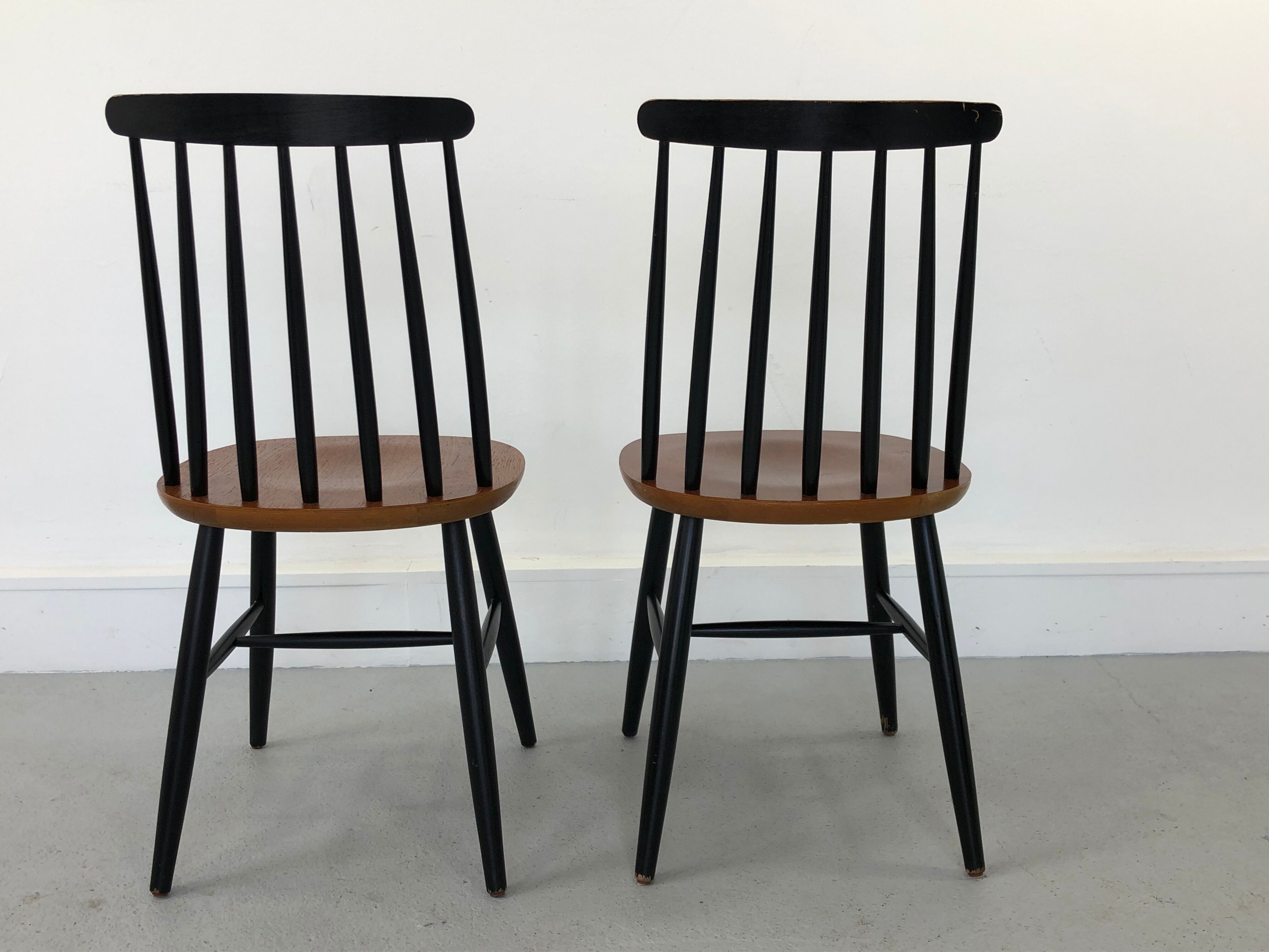 Set of 2 chairs, 1970s