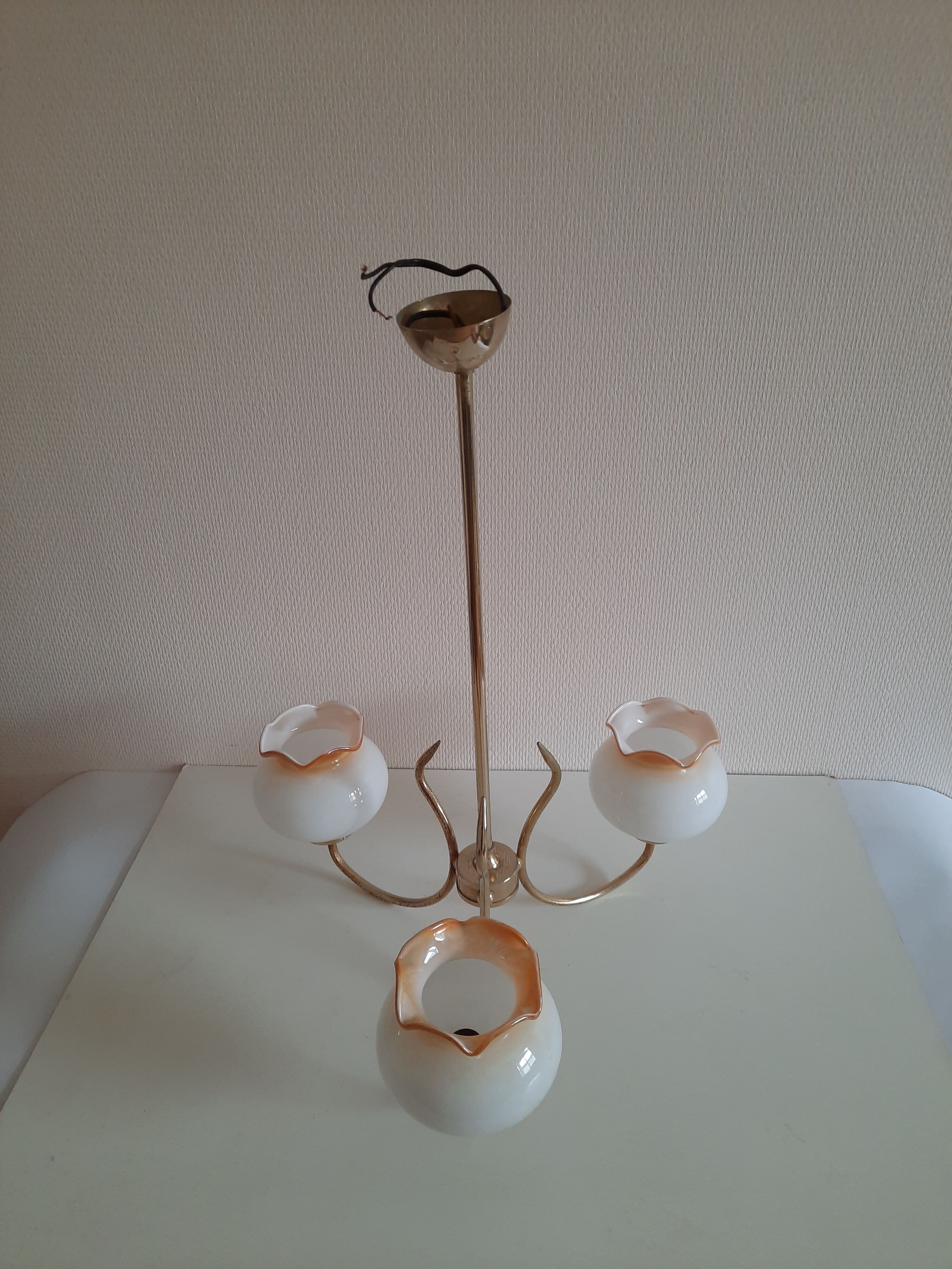 opaline chandelier with 3 burners 60s