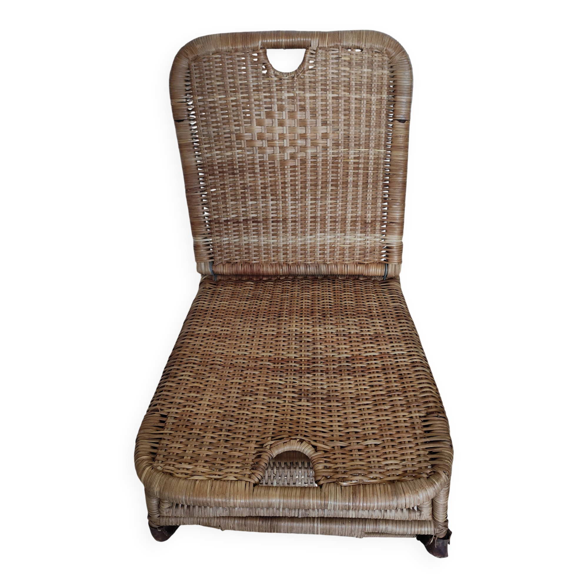 Vintage rattan folding picnic chair