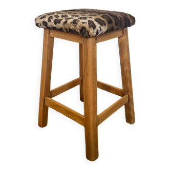 Tabouret vintage en bois et léopard