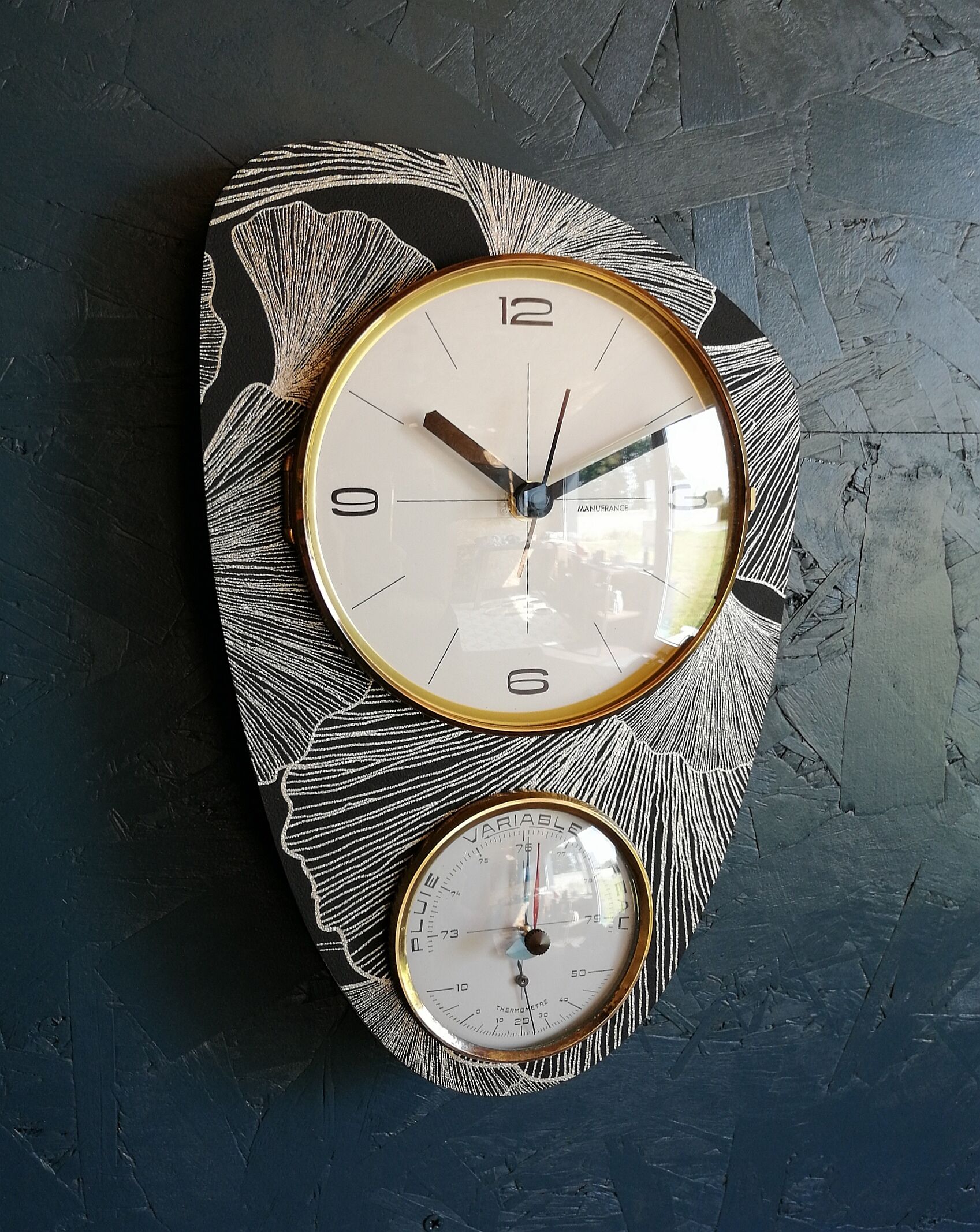 Clock vintage formica wall clock silent barometer "Manufrance"
