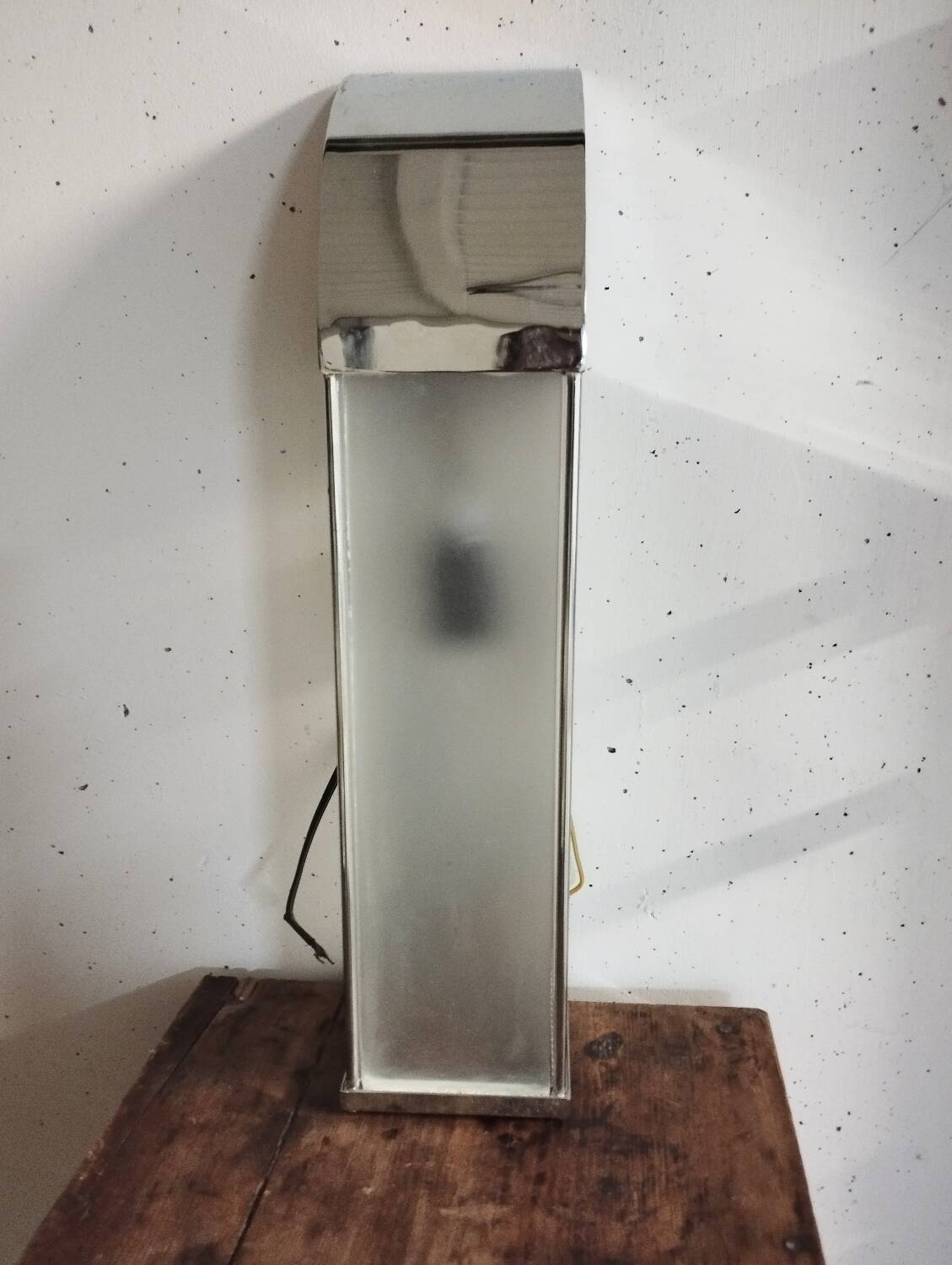 Applique métal et verre