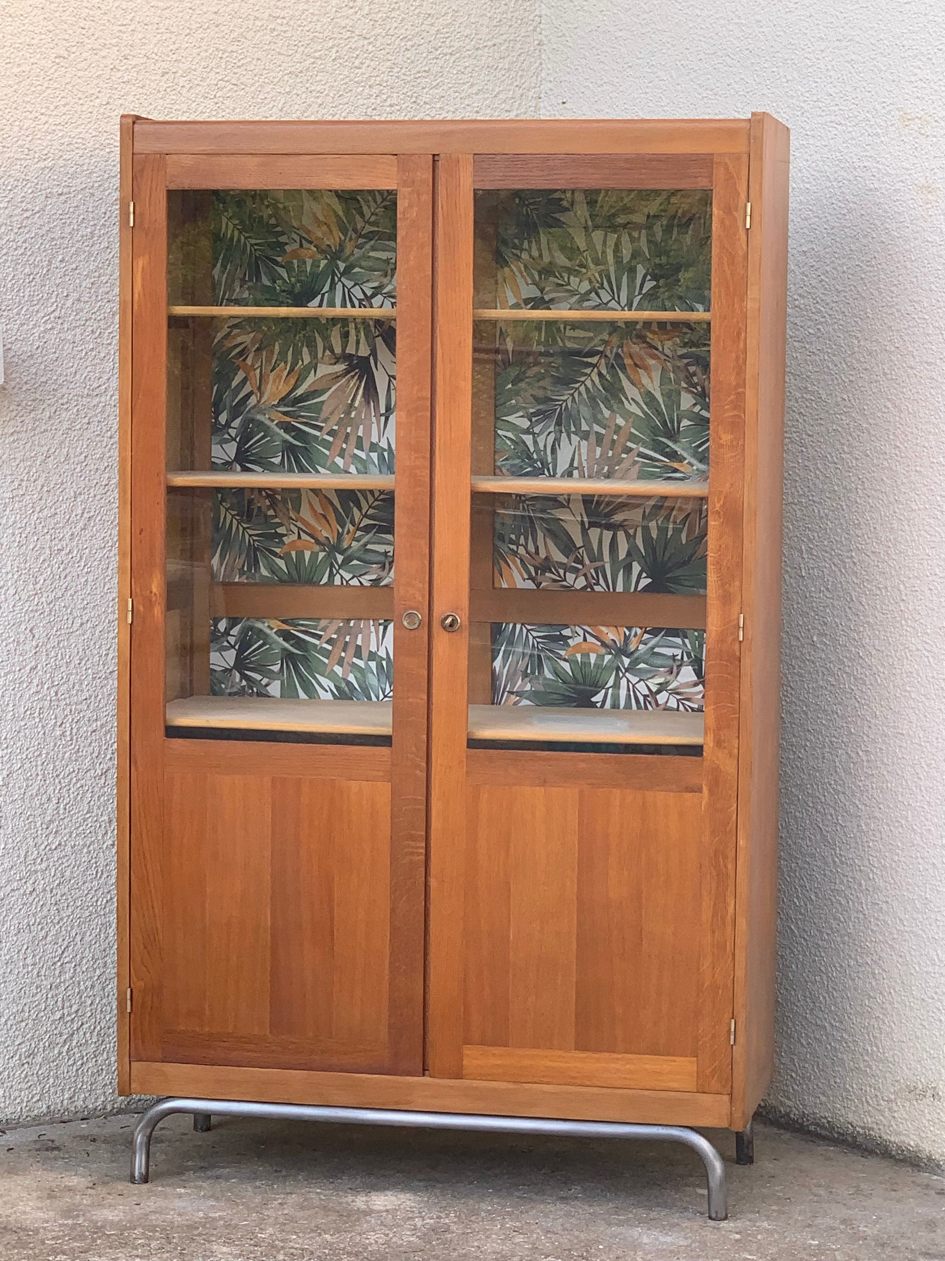 Glass cabinet from a primary school, 1950.