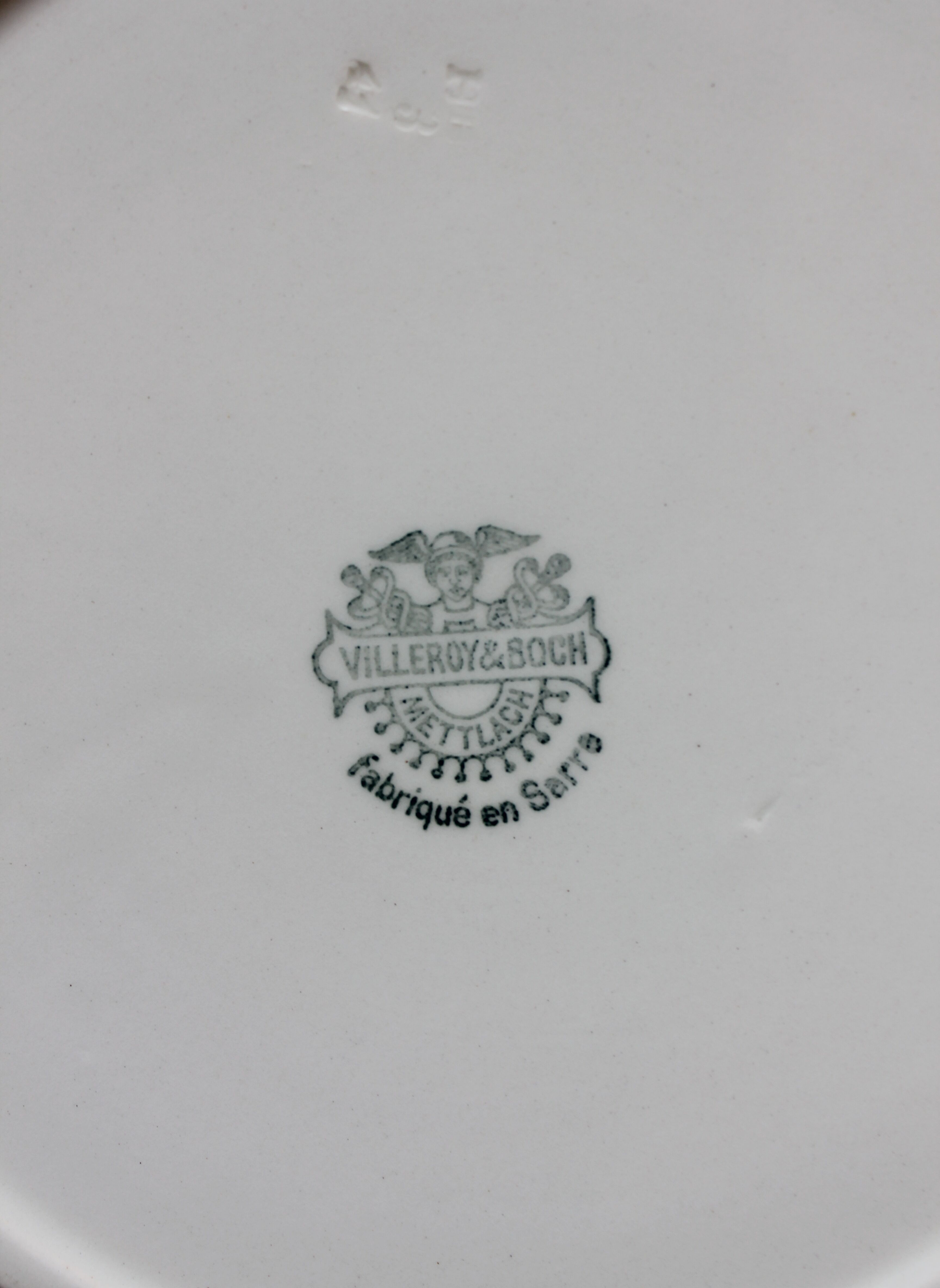 Villeroy & Boch ivory earthenware bowl