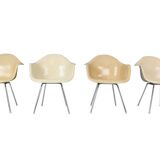 Charles & Ray Eames Set of 4 Off white "H-Base" Chairs for Herman Miller, 1960