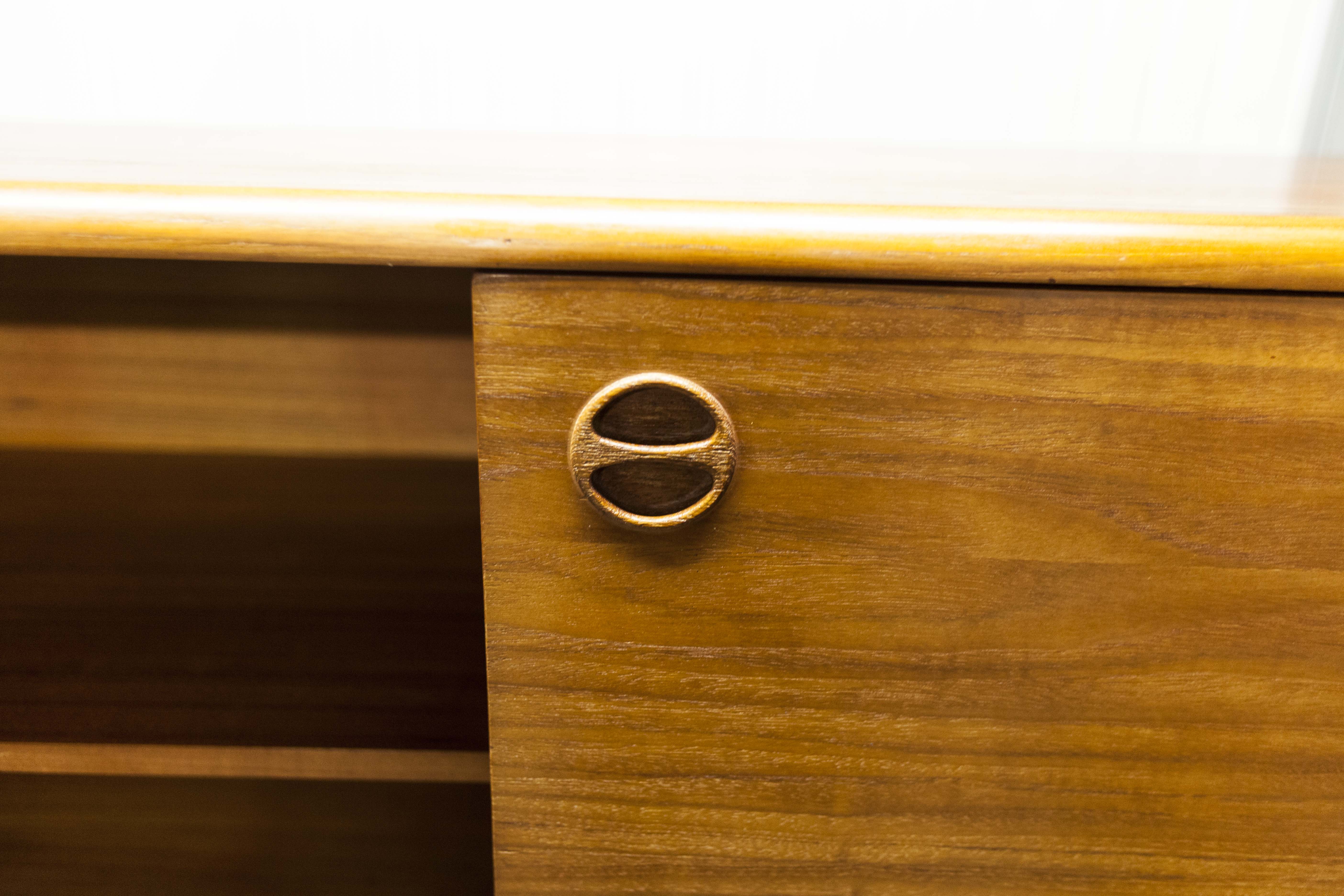 Scandinavian high enfilade 1960 solid teak