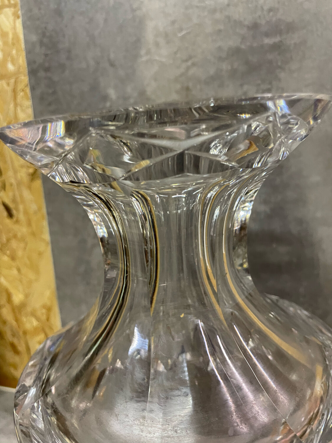 Diamond-cut crystal baluster vase with Lorraine cross