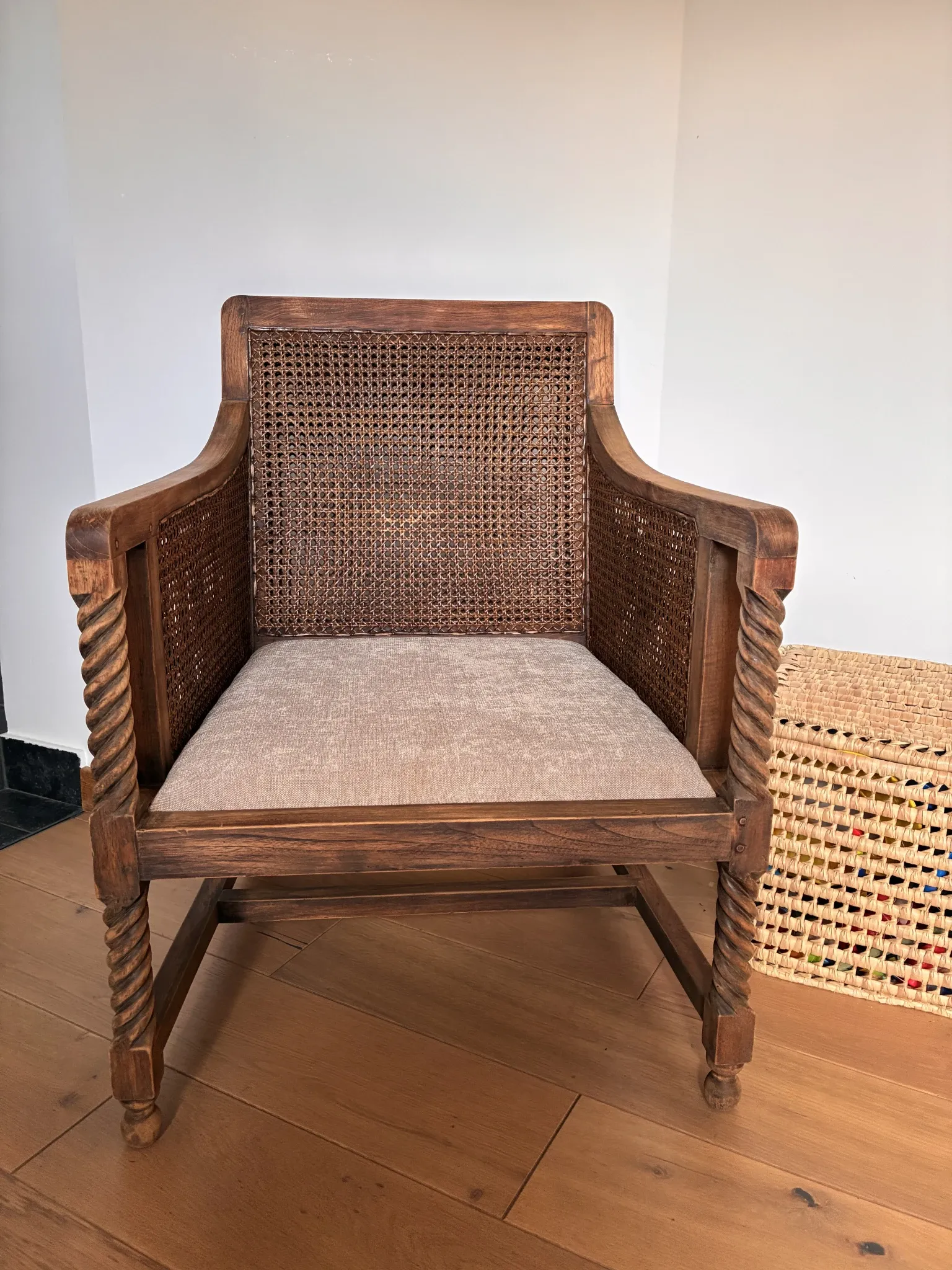 Fauteuil bois massif et rotin