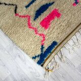Handcrafted Moroccan Berber rug 200 x 285 CM