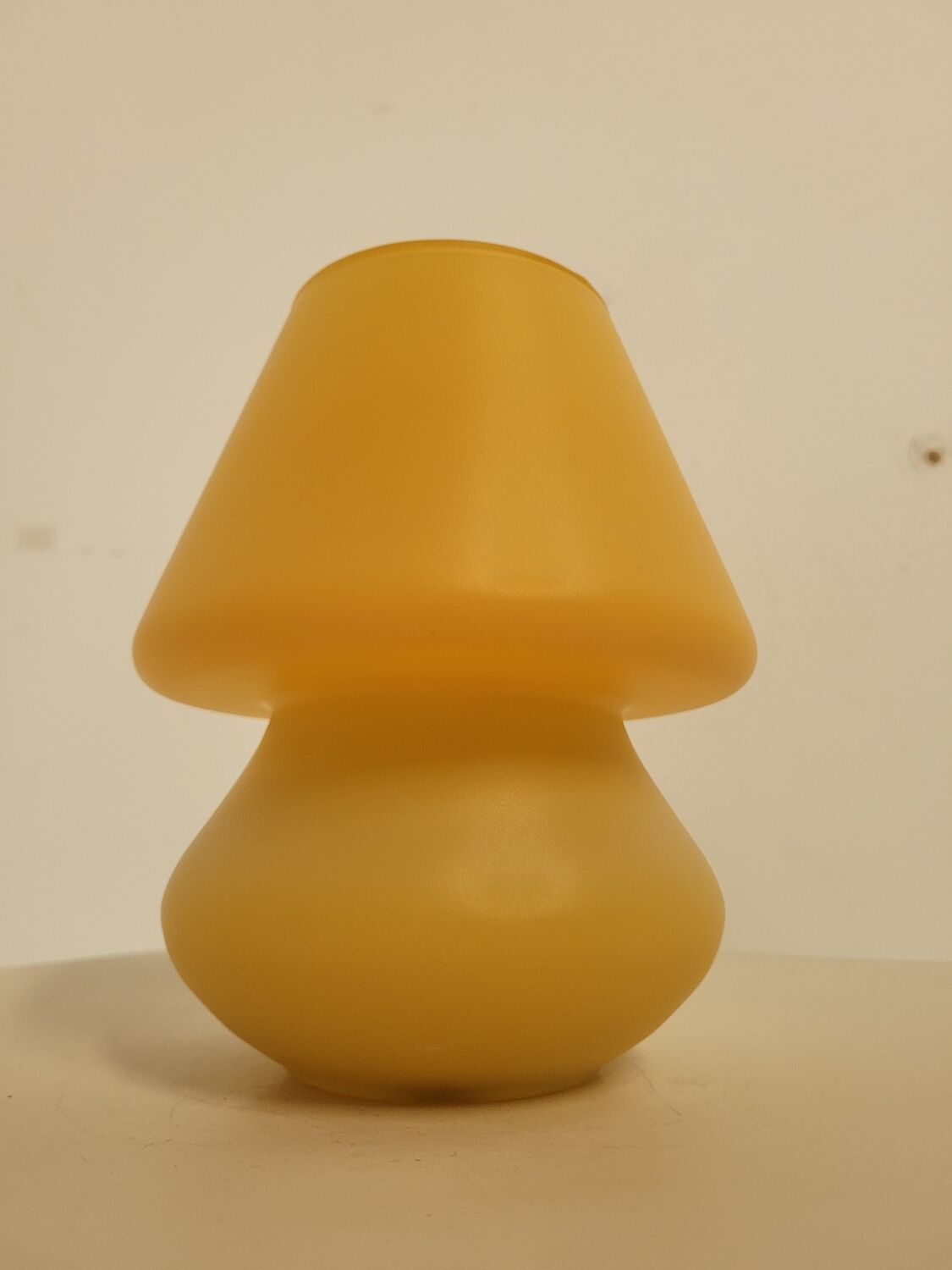 Small vintage lamp in orange opaline glass from the 1970s
