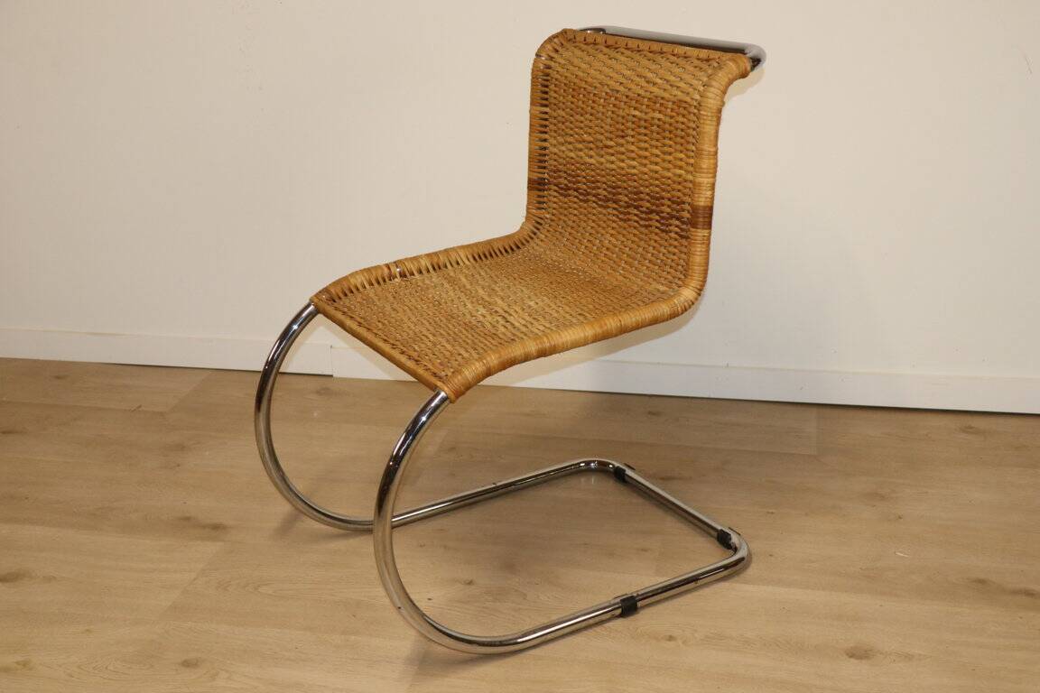Chaise vintage "MR10" par Ludwig Mies van der Rohe