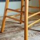 Tabouret de bar en bois blond massif vintage