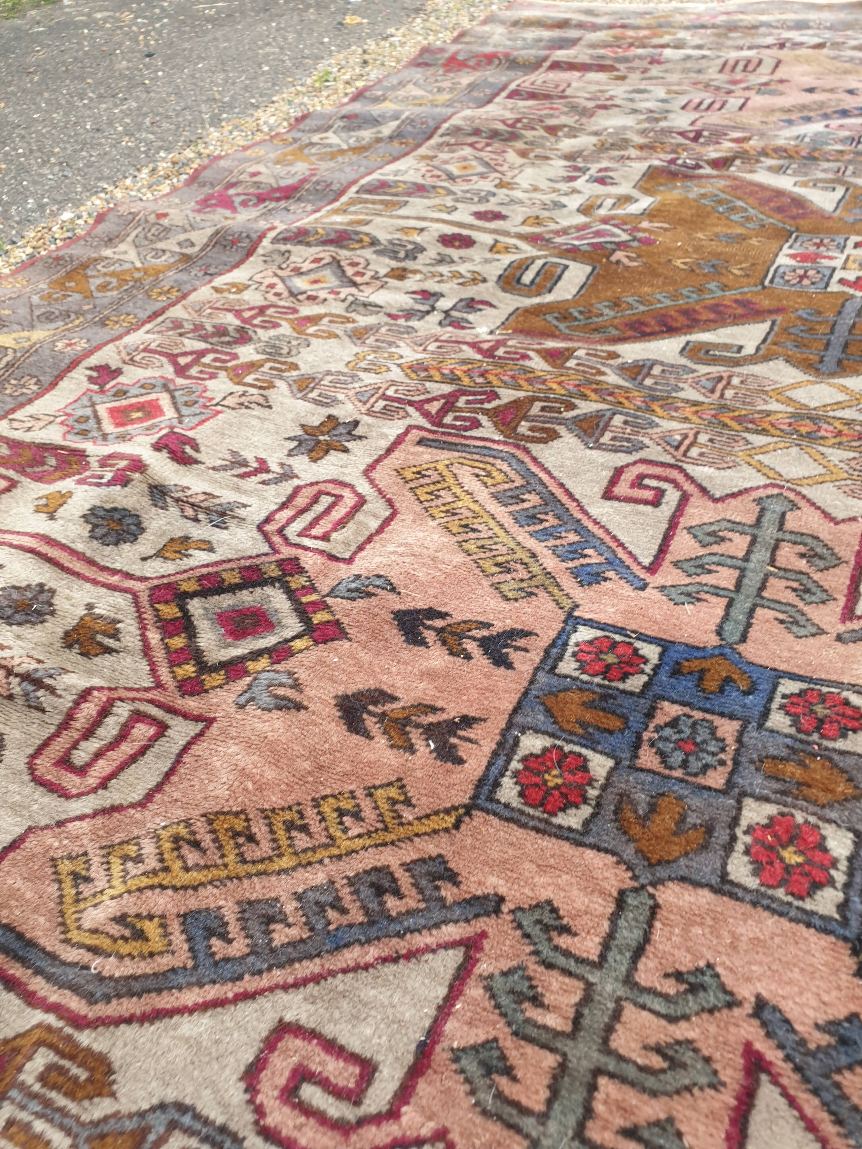 Tapis d'Orient ancien en laine