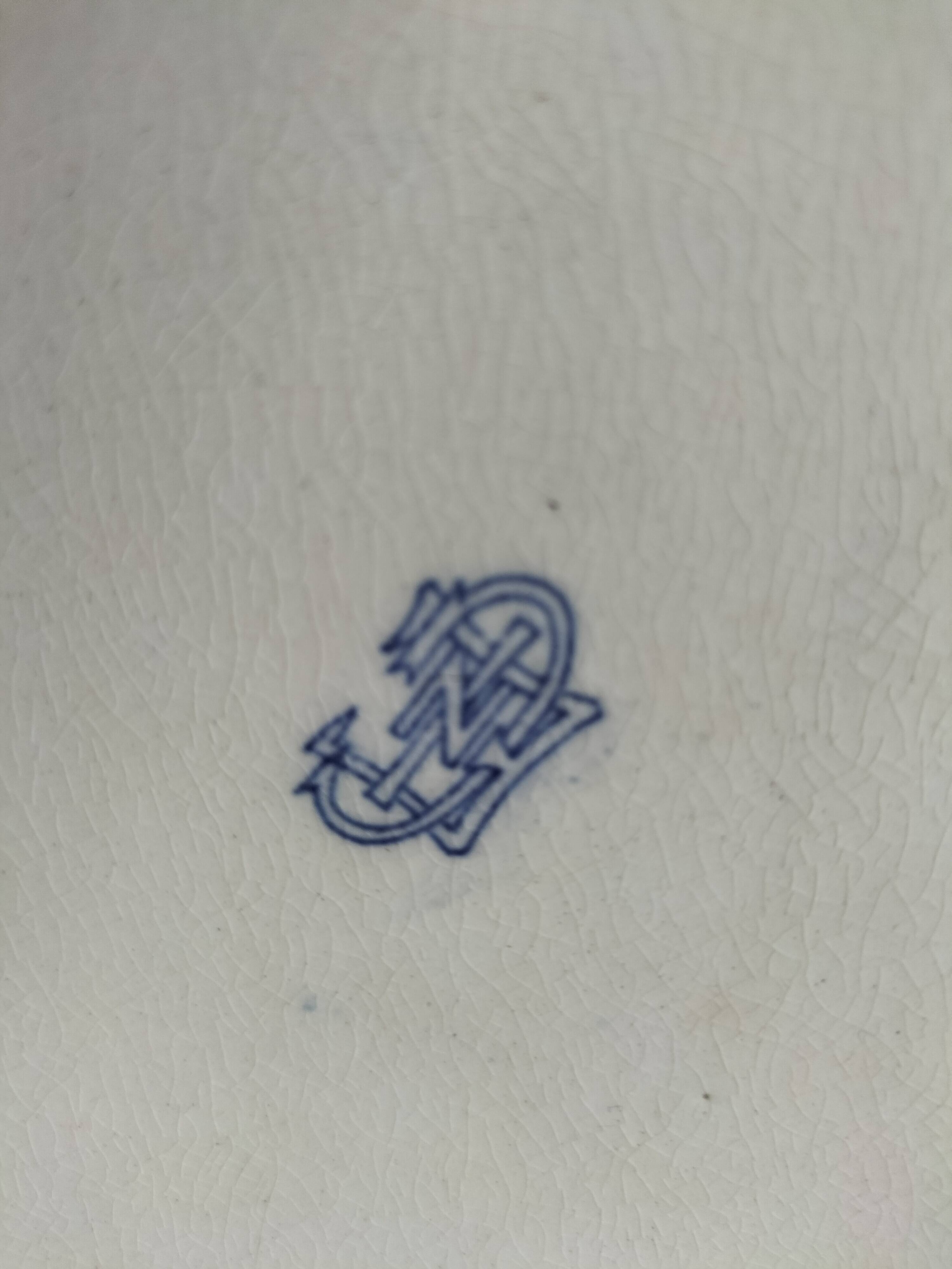 Large antique Gien earthenware dish – braided border – late 19th century