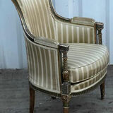 Fauteuil bergère en bois laqué gris
