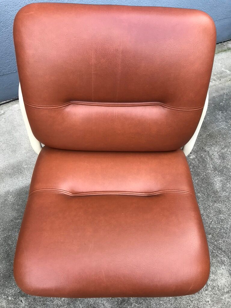 Pair of vintage Steelcase 1970 armchairs