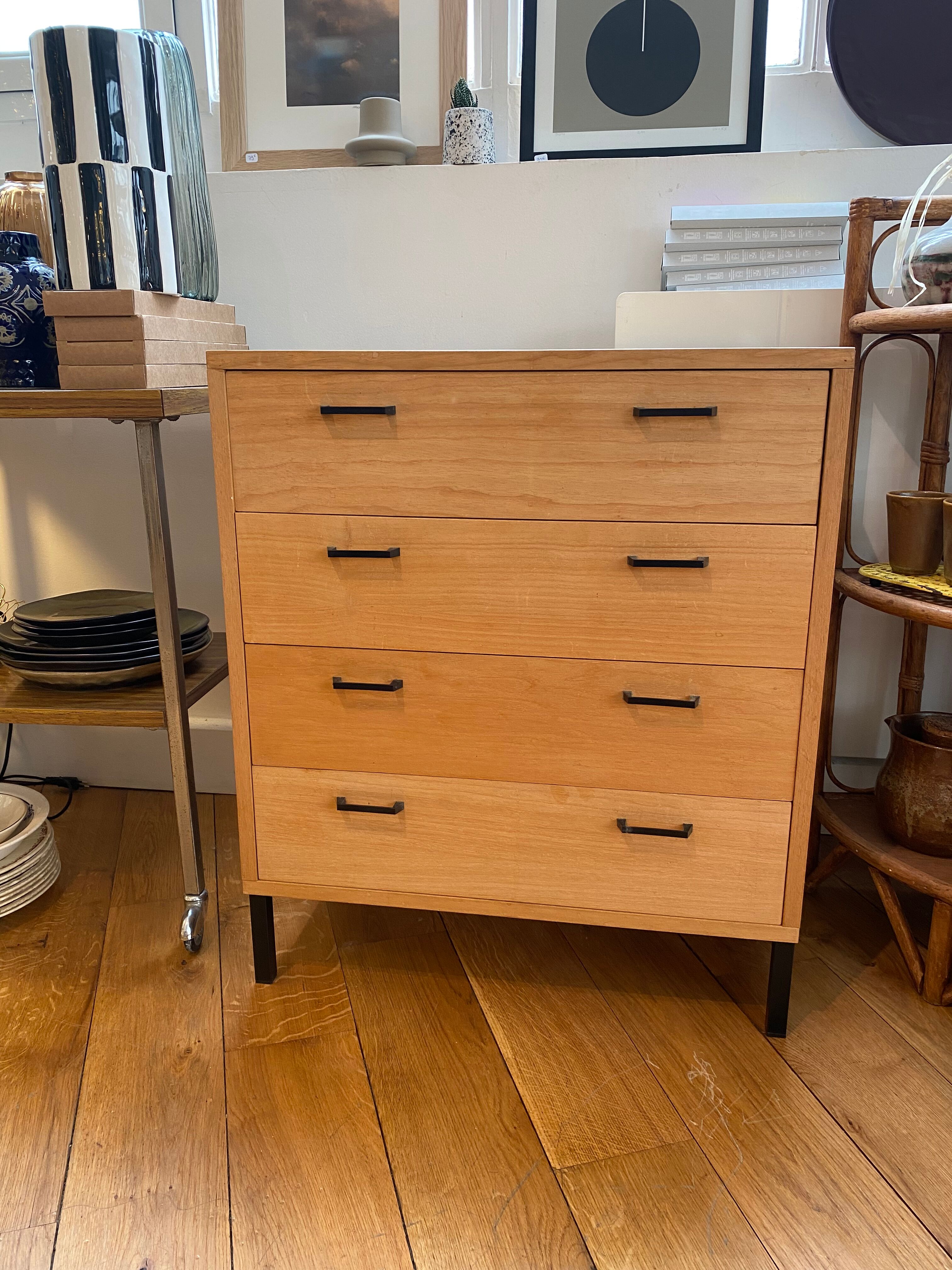 Small vintage chest of drawers